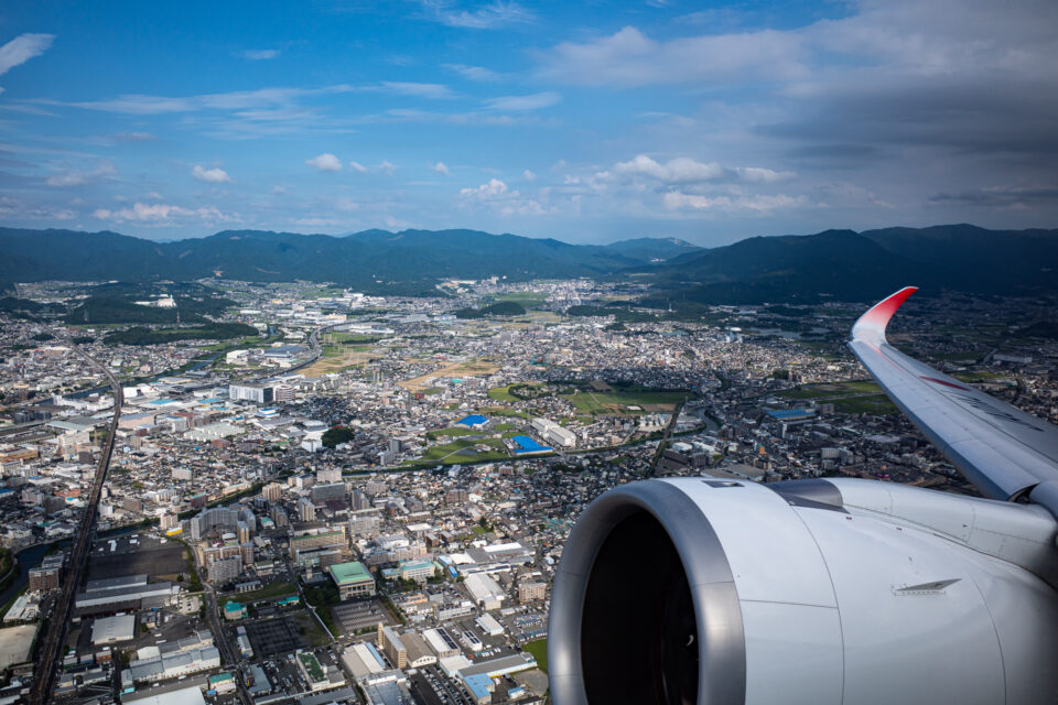 JAL A350-900 機窓からの眺め（福岡空港離陸直後）