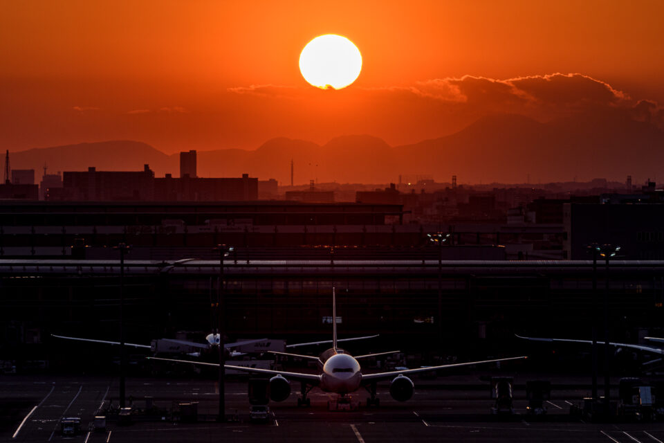 羽田空港の日没