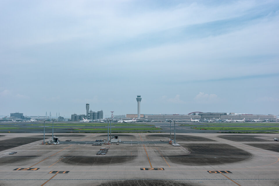 羽田空港第三ターミナルの展望デッキからの眺め
