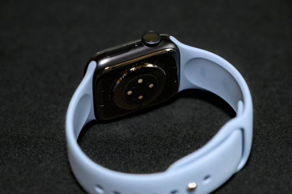 Apple Watch Series 8 裏側