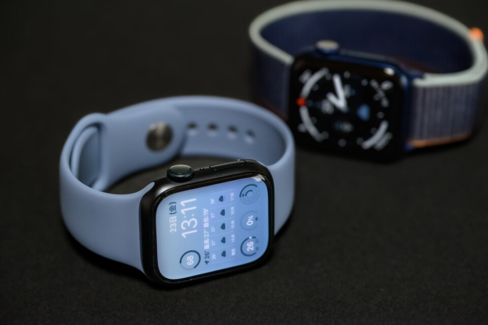 Apple Watch Series 8 と Series 6