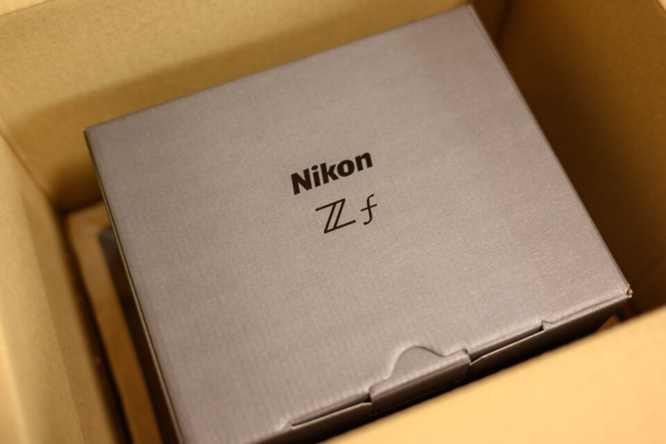 Nikon Zfの箱