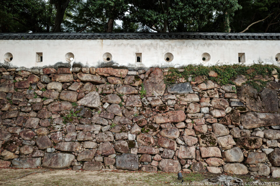 岡山城石垣と壁