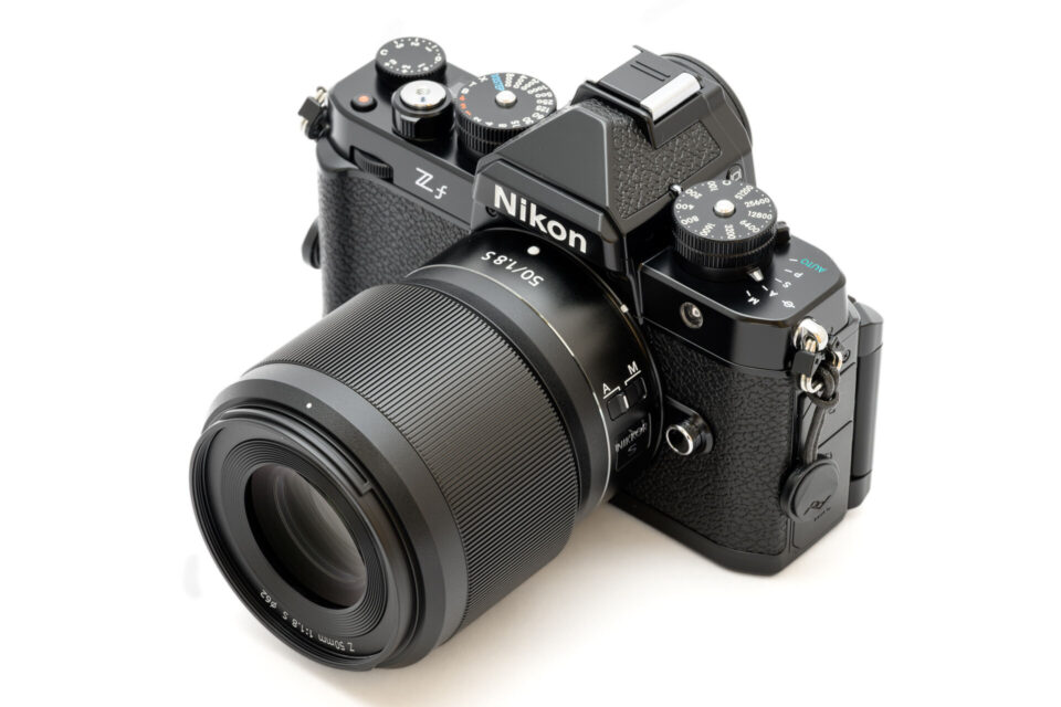 Nikon Zf + NIKKOR Z 50mm F1.8 S フードなし